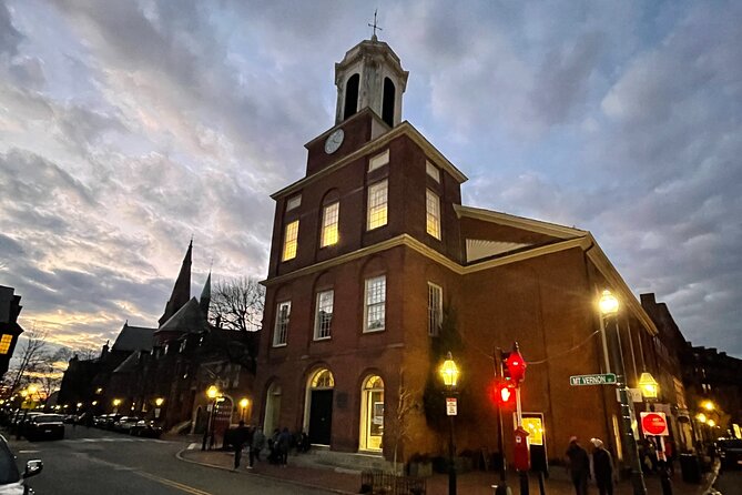 Self-Guided Boston Christmas Tour - Pinckney Street and Boston’s literary Christmas