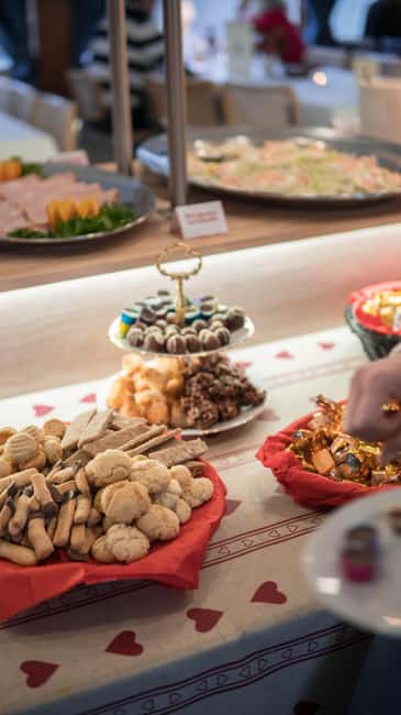 Stockholm: All-You-Can-Eat Christmas Buffet Cruise Livemusic - The Swedish Christmas buffet, from herring to ham