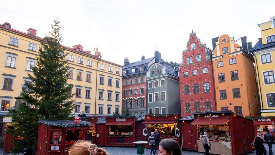 Stockholm: Christmas Traditions & Food Small Group Tour - Why the small group makes a difference