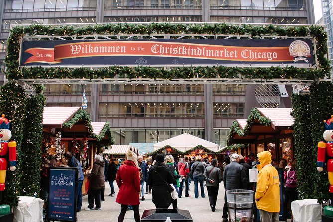 The Christmas Tree Crawl Experience Chicago at the Holidays - A manageable walk, with real winter conditions