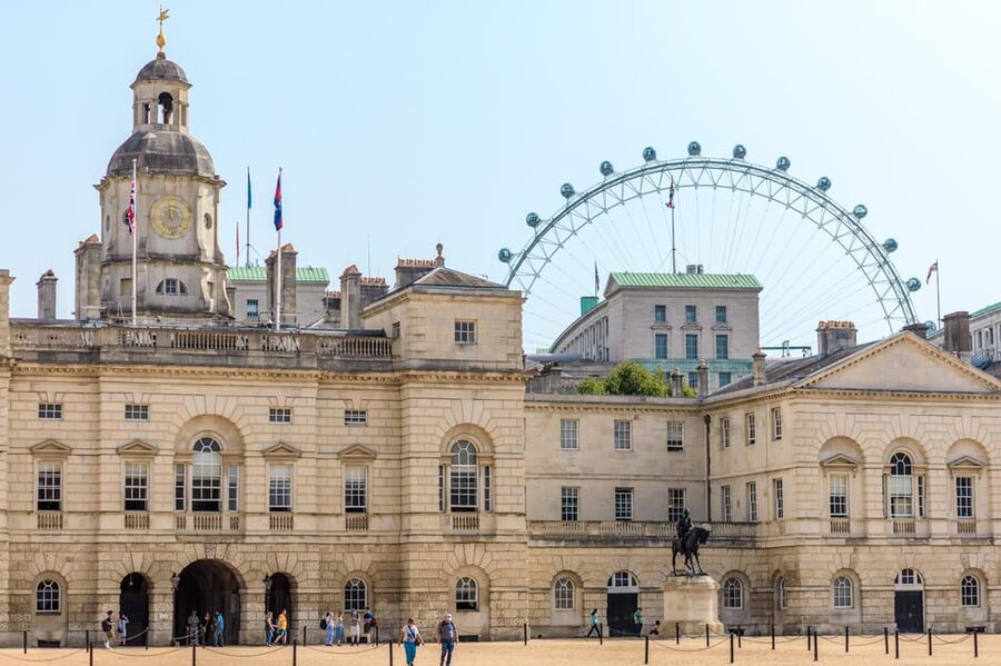 Top London Sights Tour - Christmas Day Special! - Parliament, Big Ben, and Westminster Abbey
