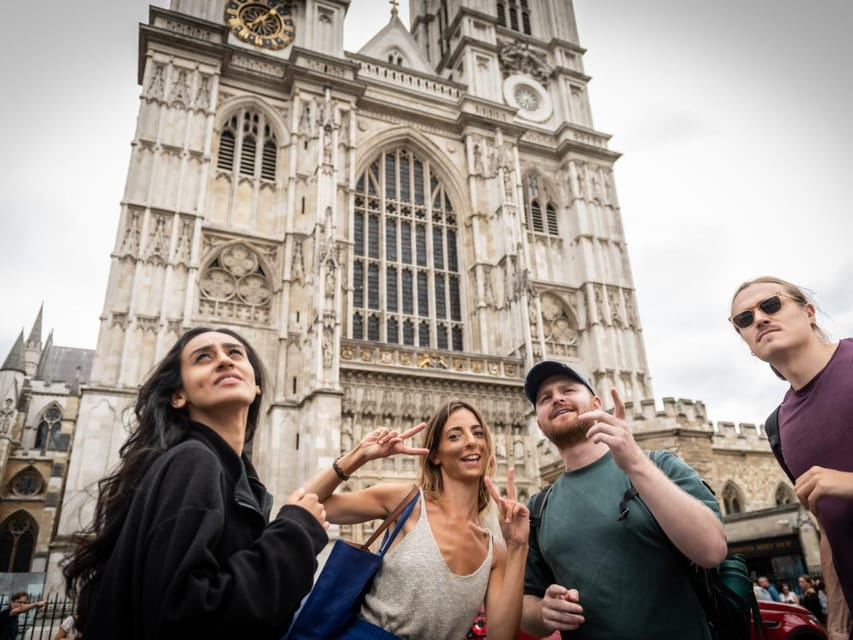 Top London Sights Tour - Christmas Day Special! - Meeting at The Ritz and starting near Buckingham Palace