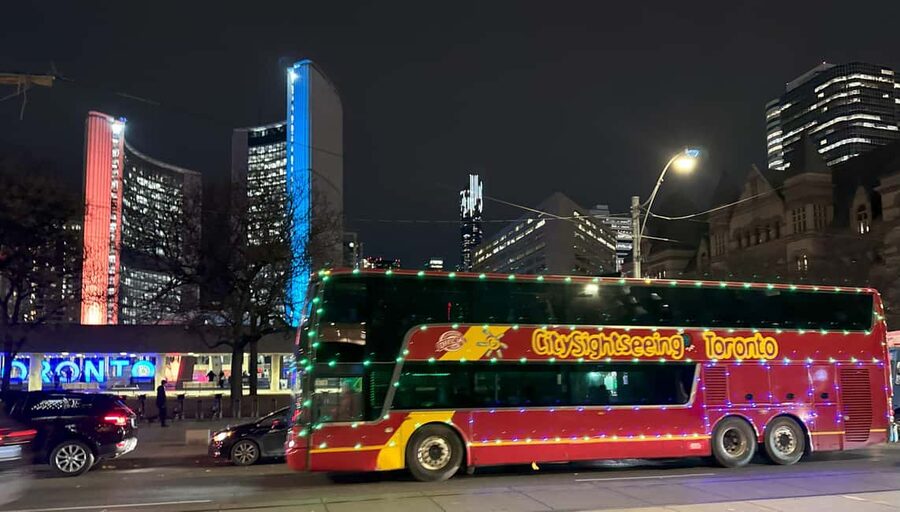 Toronto: Festive Lights Bus Tour - What this Toronto lights tour is really like
