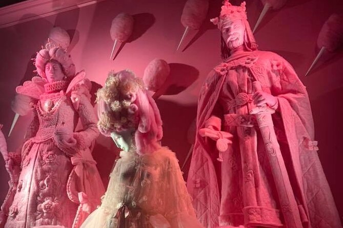 Ultimate NYC Christmas Lights At Night Walking Tour - Tiffany and Bergdorf Goodman show two different styles