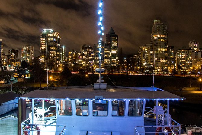 Vancouver Holiday Festive Dinner Cruises - Music, carols, and the party atmosphere