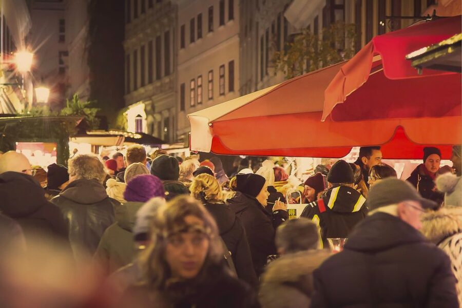 Vienna: Christmas Markets Tour - Four Vienna markets beyond the usual postcard route