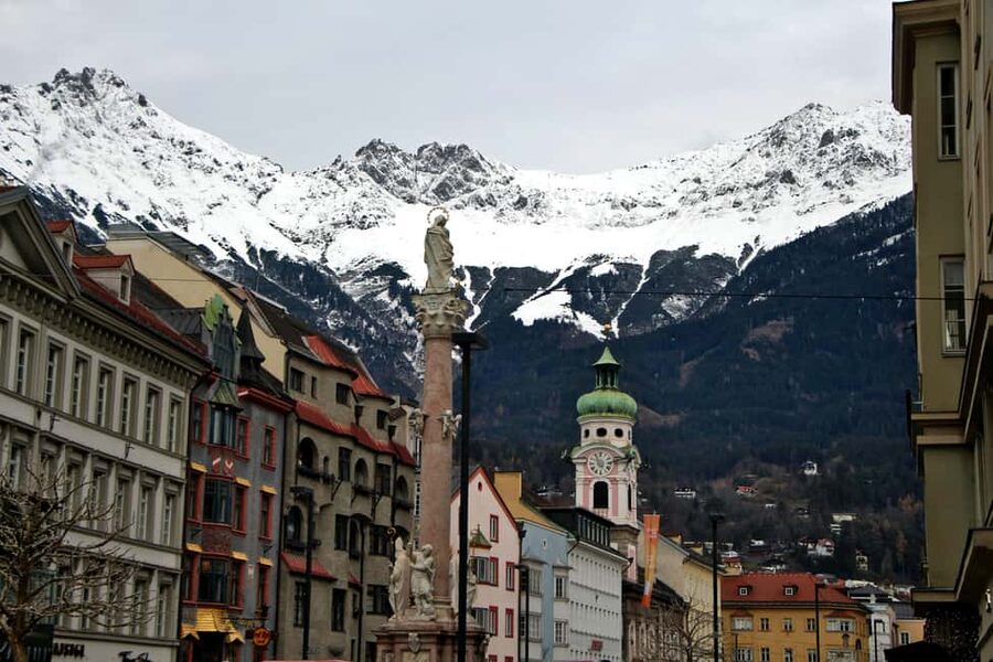 Winter Magic of Innsbruck: Christmas Spirit & Alpine Views - Why Innsbruck works so well in winter