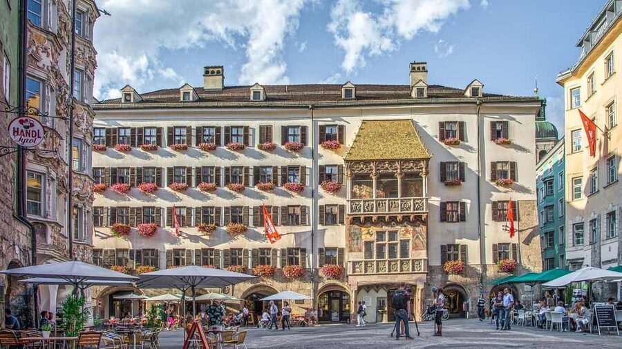 Winter Magic of Innsbruck: Christmas Spirit & Alpine Views - Hofburg Innsbruck and the Habsburg winter court