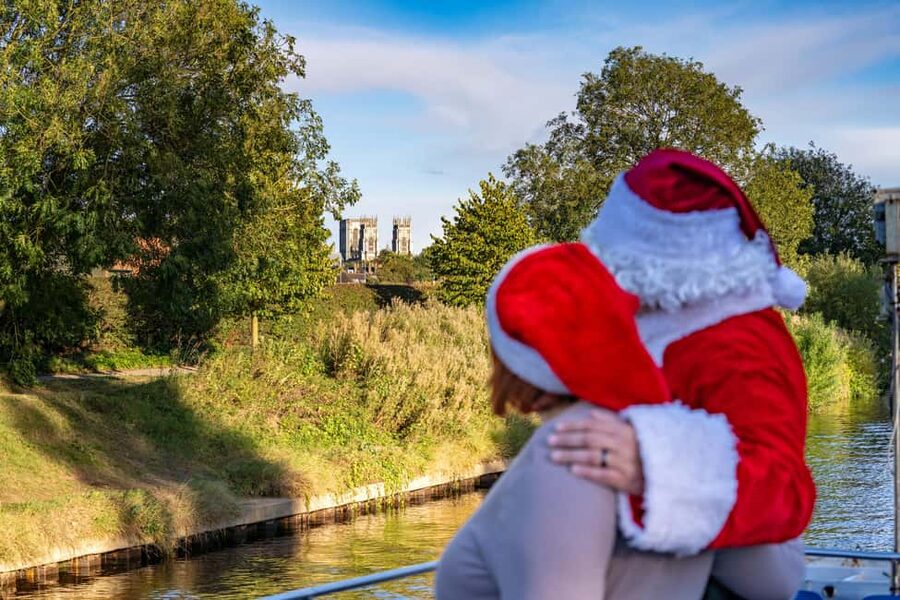 York: Festive River Cruise With Mulled Wine & Mince Pie - A Warm Hour on York’s River Ouse