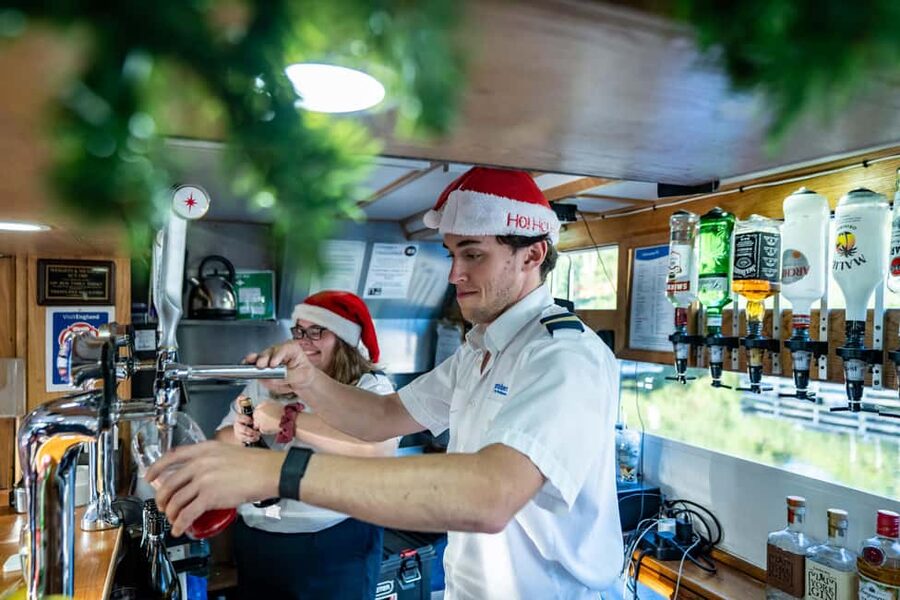 York: Festive River Cruise With Mulled Wine & Mince Pie - Who Will Enjoy This York Cruise
