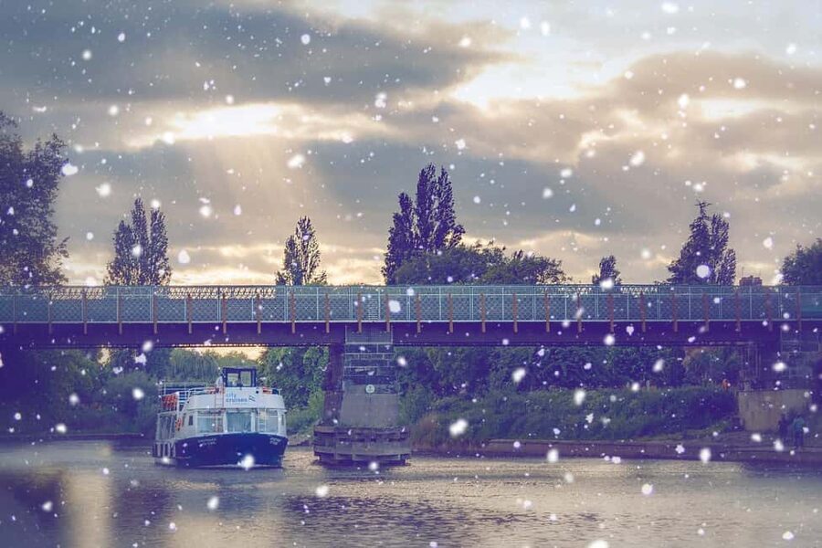York: Festive River Cruise With Mulled Wine & Mince Pie - What You See From the Water